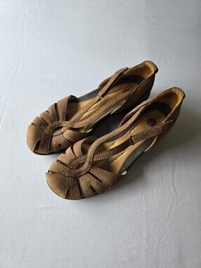 Clarks Unstructured Sandals Size 8